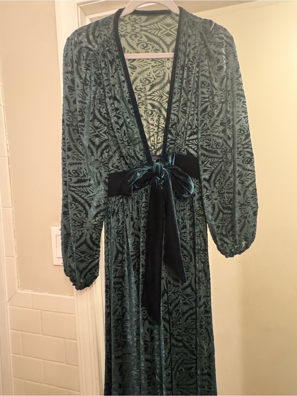 Unique vintage Velvet Burnout Duster in Dark Green